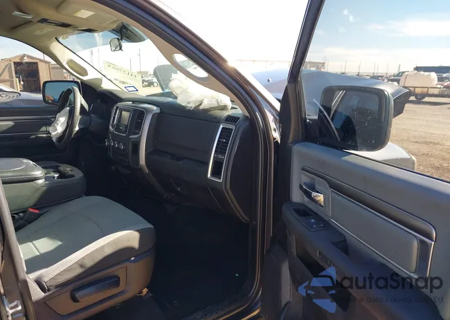 1C6RR7TT0MS521426: 44137669