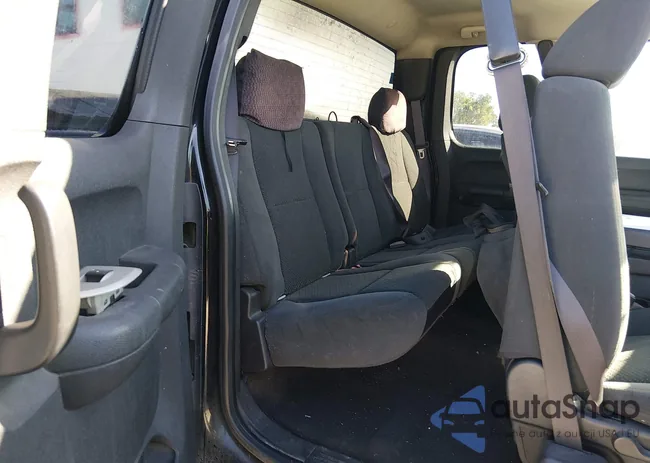 2GCEK19J181284756: 44137704