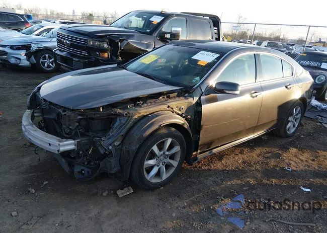 19UUA8F26DA013097: 44137723