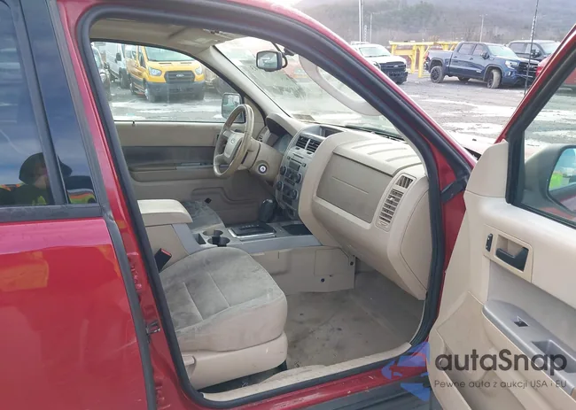 1FMCU9D76BKB21504: 44137743