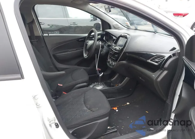 KL8CD6SA9MC729153: 44137804