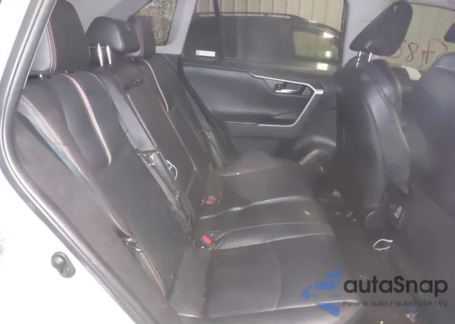 2T3J1RFV7NW276509: 44137826