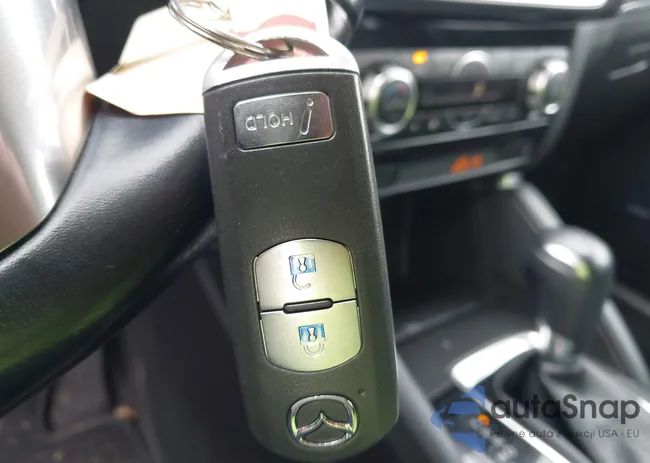 JM3KE4DY7G0905760: 44137850