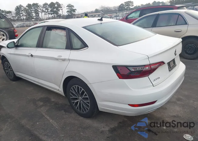 3VWC57BUXMM004225: 44137855