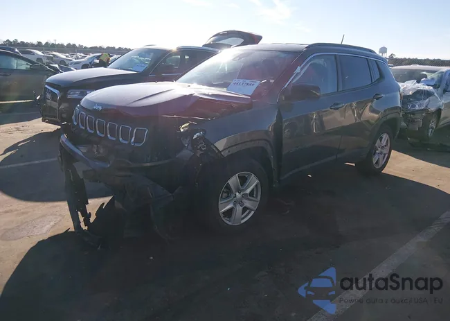 3C4NJCBB8NT138401: 44137889