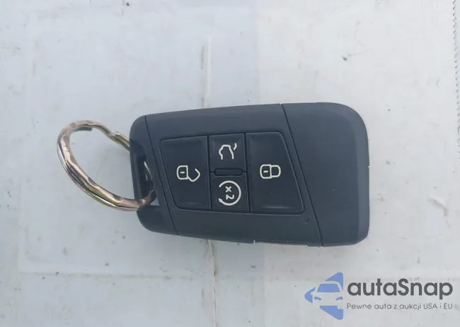 3VV2B7AX0LM106281: 44137947