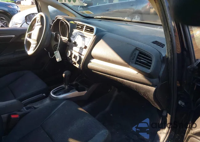 3HGGK5H49LM731932: 44137956