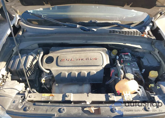 ZACCJBCB7HPF74247: 44137981