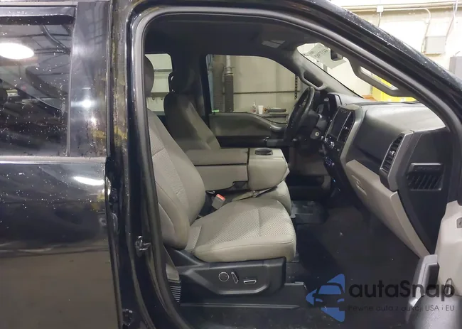 1FTFW1EG3JFE27773: 44137982