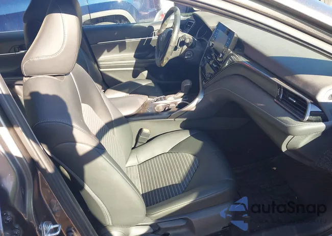 4T1G11BK2NU057697: 44138018