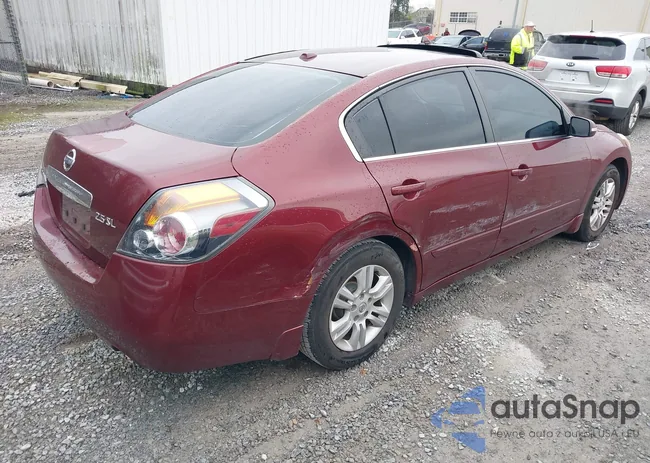 1N4AL2AP6AN467131: 44138047