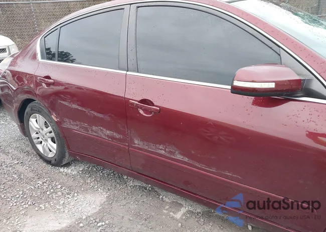 1N4AL2AP6AN467131: 44138047