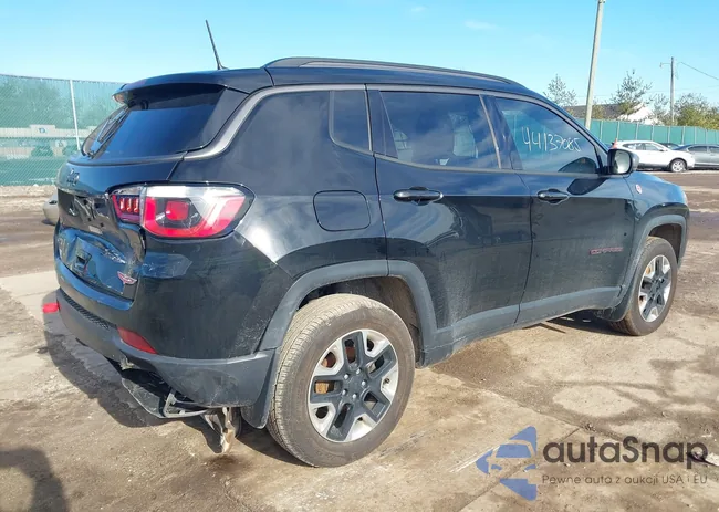 3C4NJDDB6JT424261: 44137085