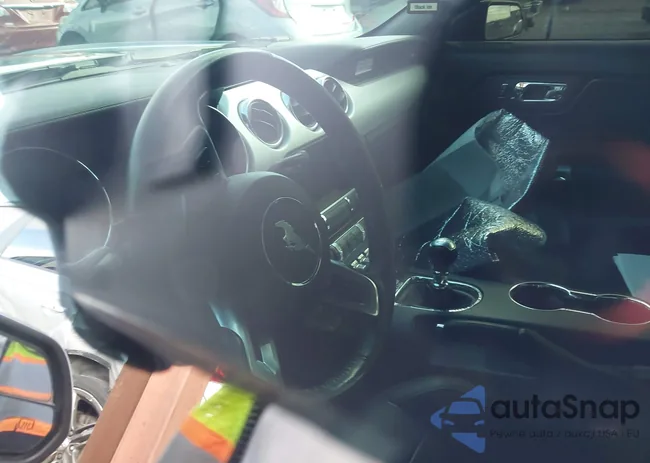 1FA6P8TH4F5349945: 44137088