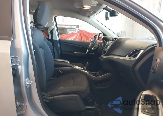 3C4PDCAB9JT535501: 44137135