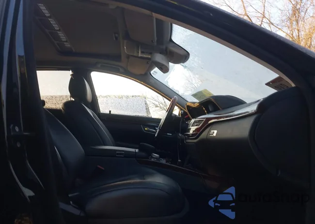 WDDNG9EB8CA428872: 44137251