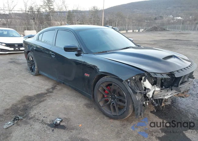 2C3CDXGJ7GH324002: 44137275