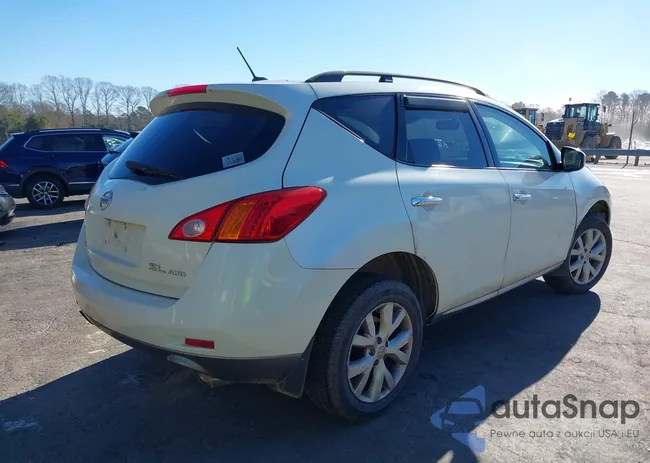 JN8AZ18W49W135909: 44137283