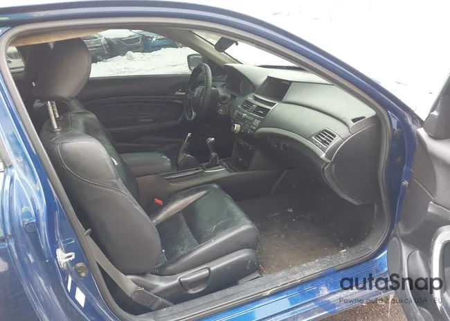 1HGCS2A89BA006238: 44137333