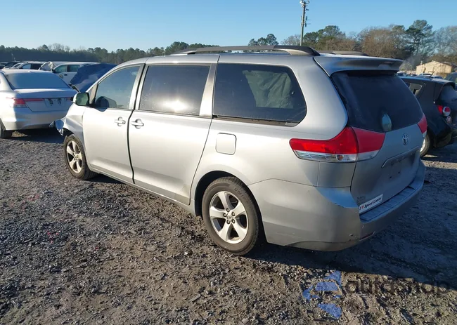 5TDKK3DCXES450235: 44137364