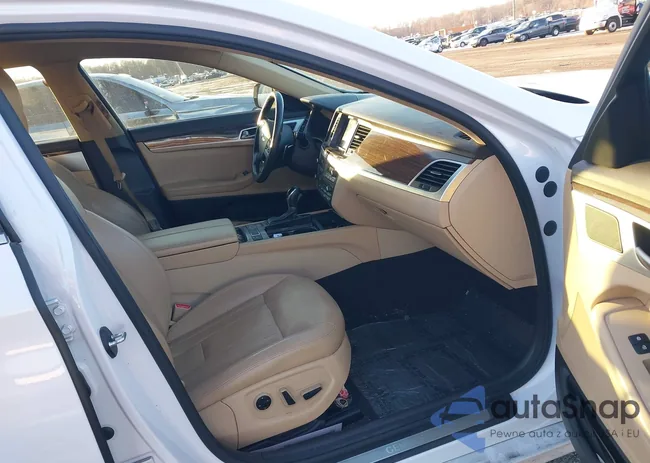 KMHGN4JE3GU140477: 44137407