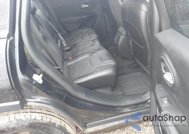 1C4PJMMB8PD103622: 44138535