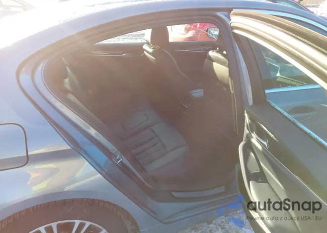 WBAJB1C54KB376488: 44138761