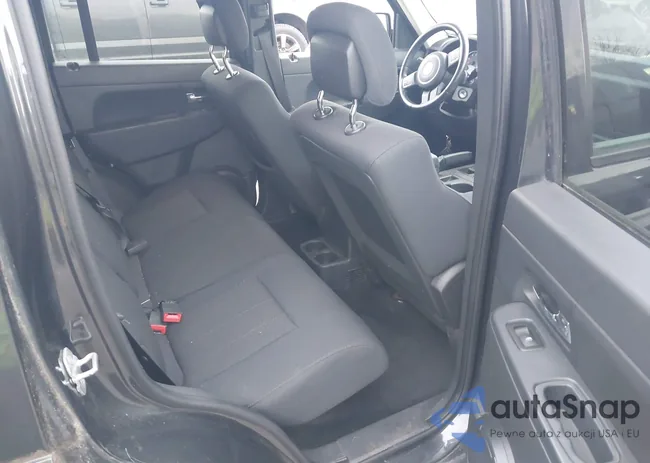 1J4PN2GKXBW567863: 44138976