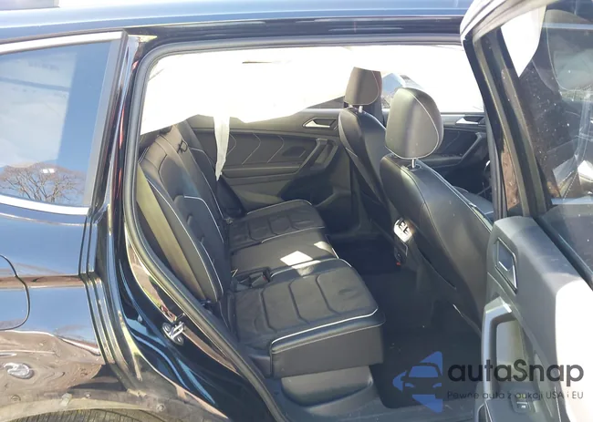 3VV4B7AX2NM068144: 44138230