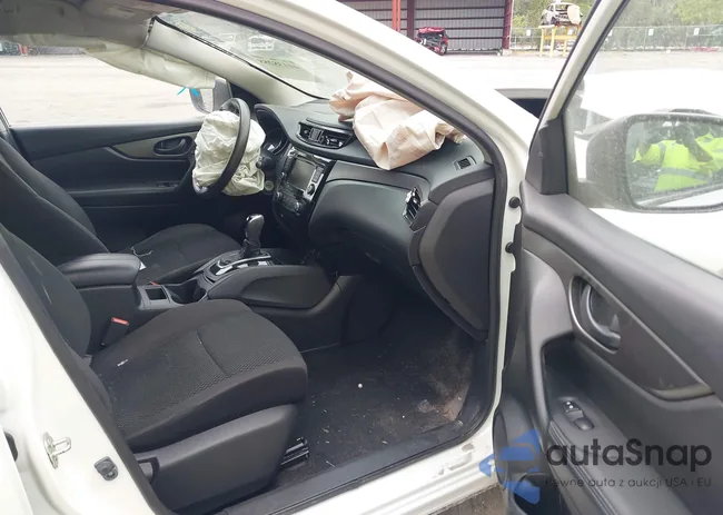 JN1BJ1CPXKW239479: 44138288