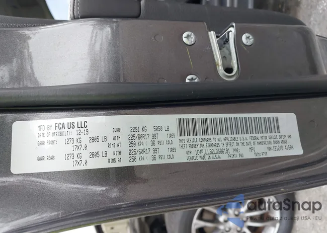 1C4PJLLB2LD586191: 44138290