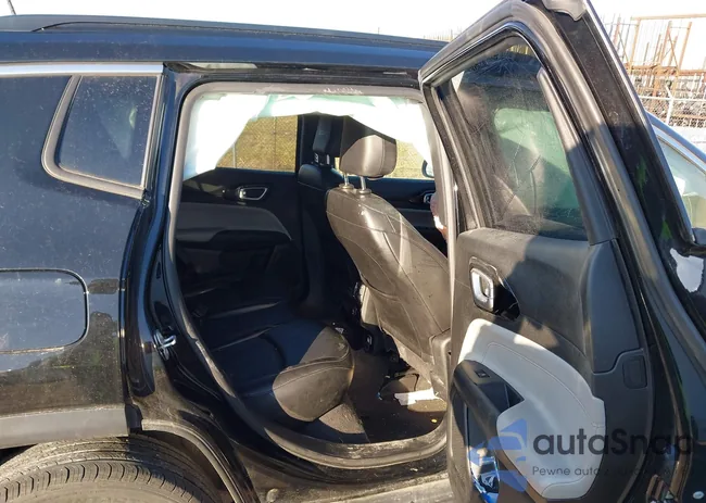 3C4NJDCN9PT524374: 44138360