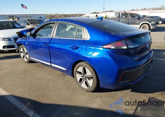 KMHC85LC0LU242580: 44138441