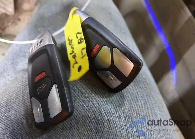 WA1VAAF76HD059131: 44139486