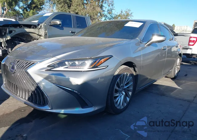 58AF21B18LU009868: 44139511