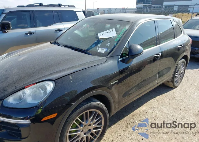 WP1AE2A21GLA61026: 44139537