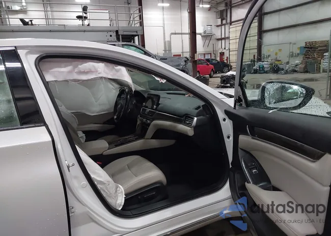 1HGCV3F59LA000551: 44139545