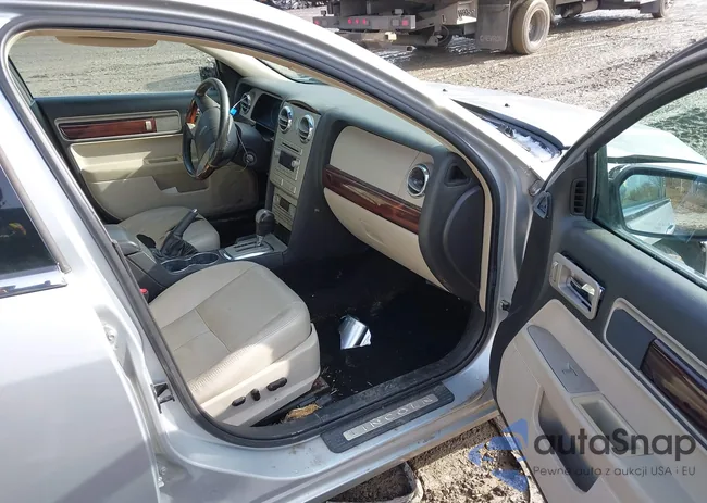 3LNHM26156R628031: 44139574