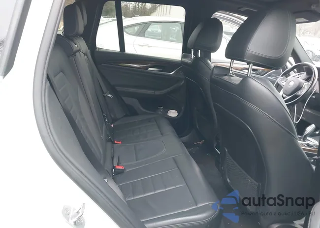 5UXTR9C58KLE20476: 44139585