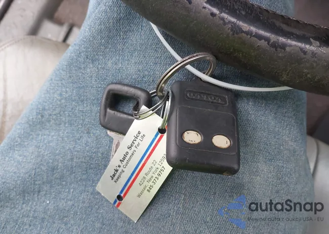 YV1KS961XS1074265: 44139661