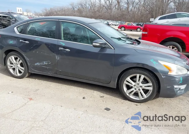 1N4BL3AP3DN416975: 44139712