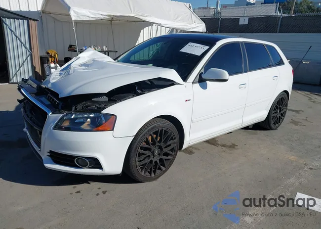 WAUKJAFM4DA021260: 44139733