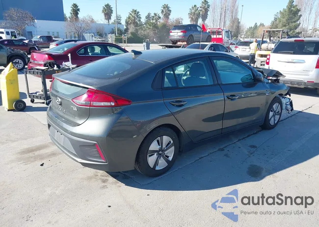 KMHC65LC9LU242874: 44139763