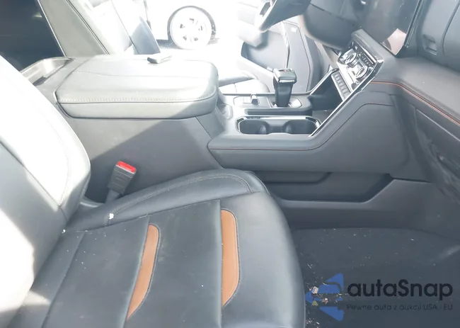 3GTUUEEL4RG321537: 44139775