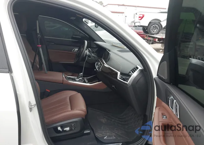 5UXCR6C08M9G48044: 44139799