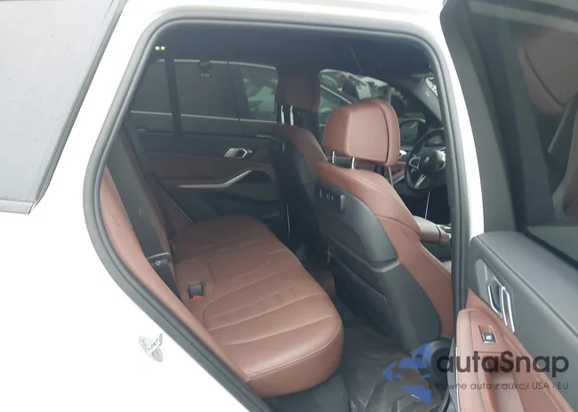 5UXCR6C08M9G48044: 44139799