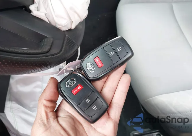 3TMLB5JN6RM039944: 44139923