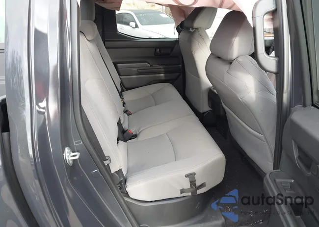 3TMLB5JN6RM039944: 44139923