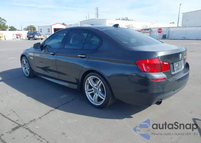 WBAFR7C57DC820304: 44139985