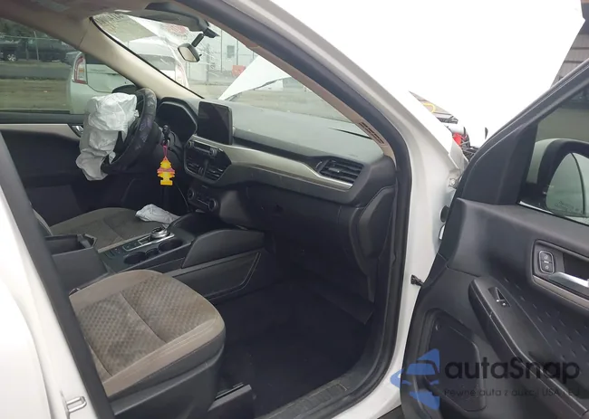 1FMCU0G67LUA24249: 44140001